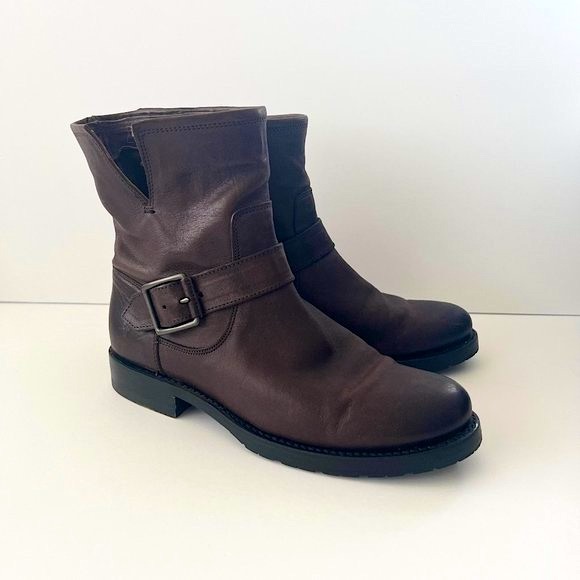 Frye Women’s Natalie Engineer Short Booties in Dark Brown Sz 6.5 - Picture 1 of 16